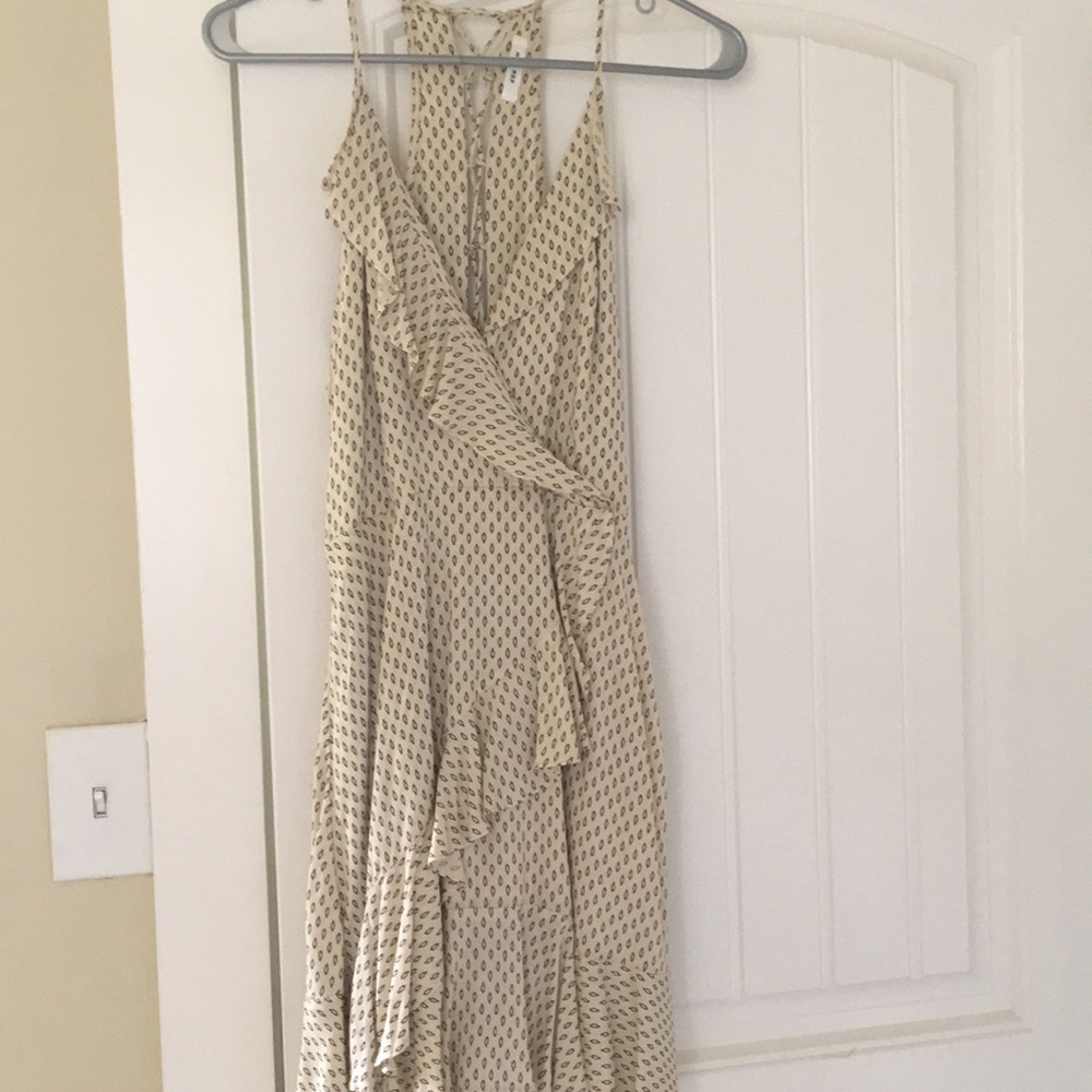 Mod ref cream dress